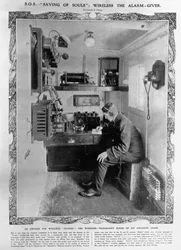 An Bord der gestrandeten Titanic: Der drahtlose Telegrafieraum eines Atlantikliners, Illustration aus 